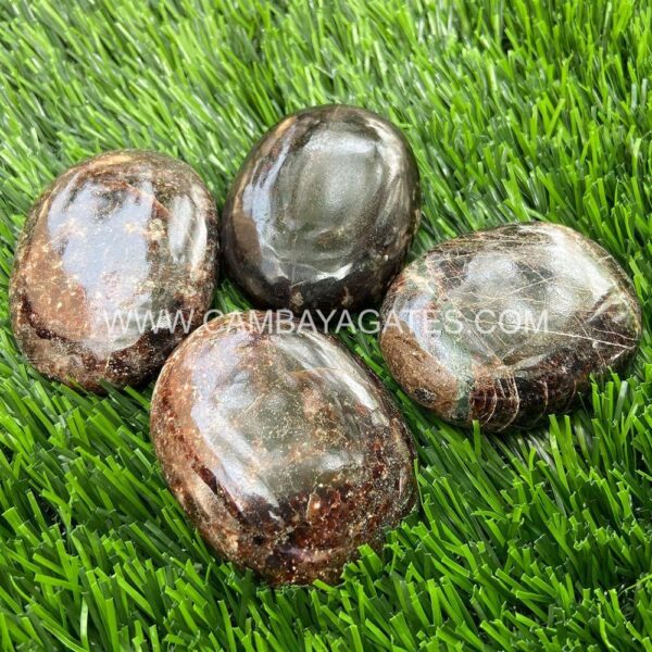 Garnet Palm Stone
