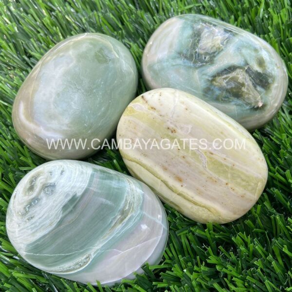 Serpentine Palm Stone